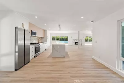 5540 Franrivers Avenue, Woodland Hills, CA 91367 - Photo 11