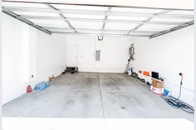 9237 Wakefield Avenue #6, Panorama City, CA 91402 - Photo 3