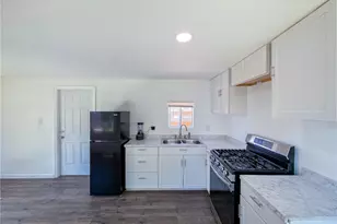 45446 E 7th Street, Lancaster, CA 93535 - Photo 13