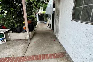 7809 Troost Ave, North Hollywood, CA 91605 - Photo 13