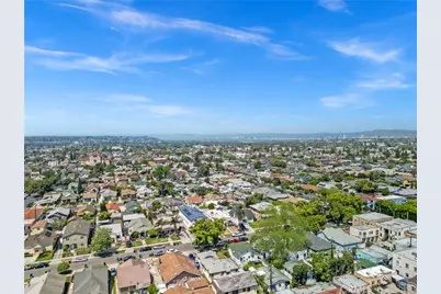 4227 Walton Avenue, Los Angeles, CA 90037 - Photo 13