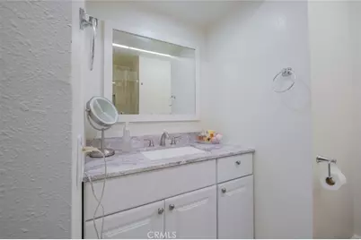 930 California Avenue #105, Santa Monica, CA 90403 - Photo 19