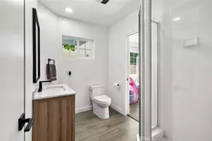 17441 Rayen St, Sherwood Forest, CA 91325 - Photo 21