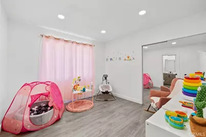 17441 Rayen Street, Sherwood Forest, CA 91325 - Photo 23