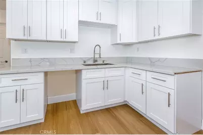 22016 Schoolcraft Street, Canoga Park, CA 91303 - Photo 9