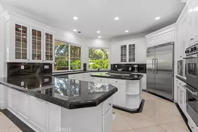 5267 Newcastle Lane, Calabasas, CA 91302 - Photo 13