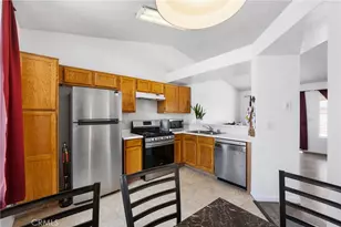 43752 Tranquility Ct, Lancaster, CA 93535 - Photo 9