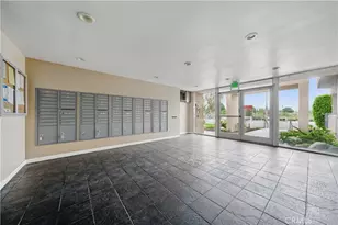 7826 Topanga Canyon Blvd, Canoga Park, CA 91304 - Photo 5