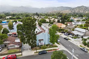 21912 Hiawatha St, Chatsworth, CA 91311 - Photo 7