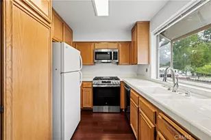 21912 Hiawatha St, Chatsworth, CA 91311 - Photo 21