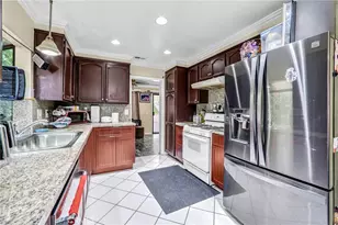 19417 Crystal Ridge Ln, Porter Ranch, CA 91326 - Photo 15