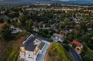 5099 Llano Dr, Woodland Hills, CA 91364 - Photo 11