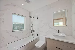 5099 Llano Dr, Woodland Hills, CA 91364 - Photo 31