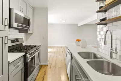 18620 Hatteras Street #223, Tarzana, CA 91356 - Photo 9