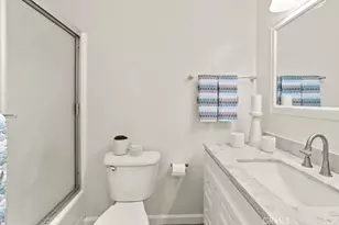 18620 Hatteras St, Tarzana, CA 91356 - Photo 25