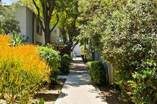 18620 Hatteras St, Tarzana, CA 91356 - Photo 31