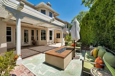 21141 Brunnell Court, Topanga, CA 90290 - Photo 25