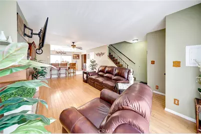 7226 Jordan Avenue #6, Canoga Park, CA 91303 - Photo 3