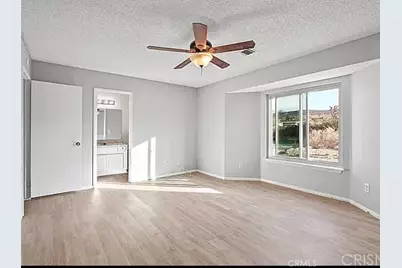 13510 E Avenue W11, Pearblossom, CA 93553 - Photo 7