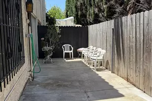 9025 Willis Ave, Panorama City, CA 91402 - Photo 21