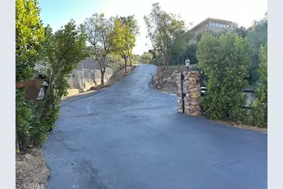 7300 Santa Susana Pass Road, Simi Valley, CA 93063 - Photo 21