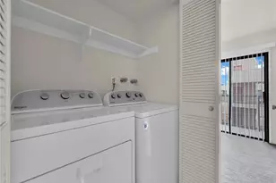 21040 Parthenia St, Canoga Park, CA 91304 - Photo 15