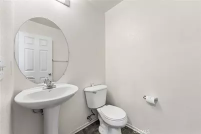 16029 White Mountain Place, Victorville, CA 92394 - Photo 35