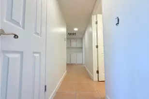 8601 International Ave, Canoga Park, CA 91304 - Photo 3