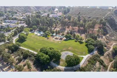 27573 Santa Clarita Road, Saugus, CA 91350 - Photo 15