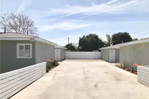 348 W Peach St, Compton, CA 90222 - Photo 3