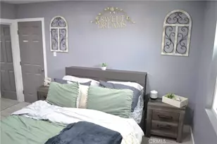 11068 Penrose, Los Angeles, CA 91352 - Photo 15