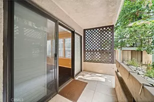 950 N Kings Road, West Hollywood, CA 90069 - Photo 17