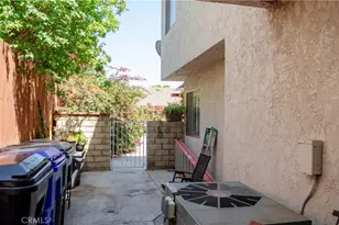 28948 Marilyn Dr, Canyon Country, CA 91387 - Photo 31