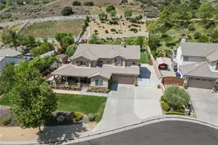 30444 Hidden Valley Ct, Castaic, CA 91384 - Photo 3