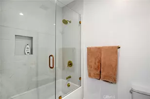 29302 Laro Dr, Agoura Hills, CA 91301 - Photo 41