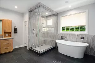 29302 Laro Dr, Agoura Hills, CA 91301 - Photo 33