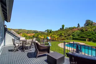 29302 Laro Dr, Agoura Hills, CA 91301 - Photo 29
