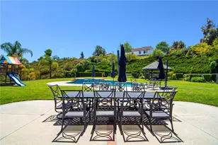 29302 Laro Dr, Agoura Hills, CA 91301 - Photo 45