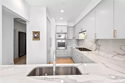 900 W Olympic Boulevard #34F, Los Angeles, CA 90015 - Photo 7