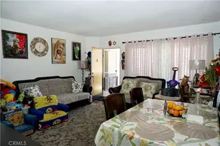1250 Gordon St, Los Angeles, CA 90038 - Photo 13
