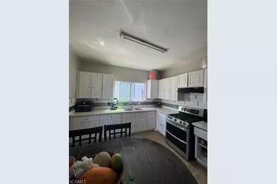 5102 Woodlawn Avenue, Los Angeles, CA 90011 - Photo 15