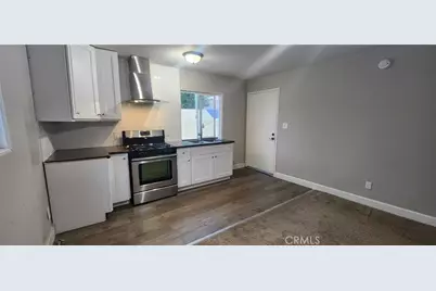901 E 42nd, Los Angeles, CA 90011 - Photo 5