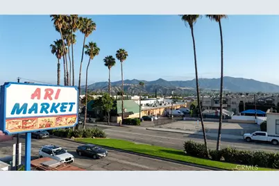 906 S Gkenoaks Boulevard, Burbank, CA 91502 - Photo 29