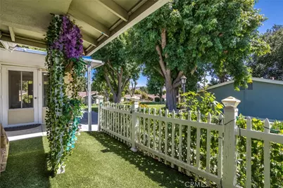 19124 Avenue Of The Oaks #A, Newhall, CA 91321 - Photo 5