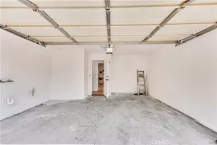 5550 Fallbrook Ave, Woodland Hills, CA 91367 - Photo 37