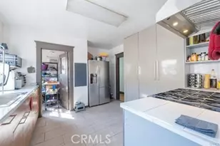 3025 Edgehill Dr, Los Angeles, CA 90018 - Photo 13
