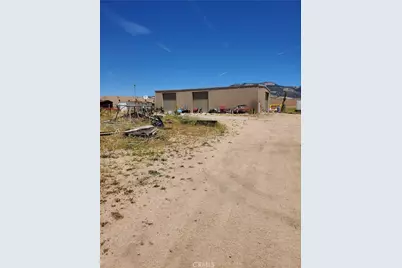 29824 Holiday Avenue, Lancaster, CA 93243 - Photo 21