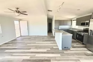 63136 Sunny Sands Dr, Joshua Tree, CA 92252 - Photo 5