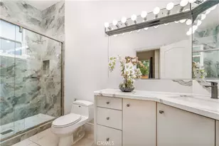 5206 Topeka Dr, Tarzana, CA 91356 - Photo 29