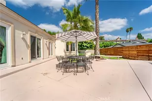 5206 Topeka Dr, Tarzana, CA 91356 - Photo 39